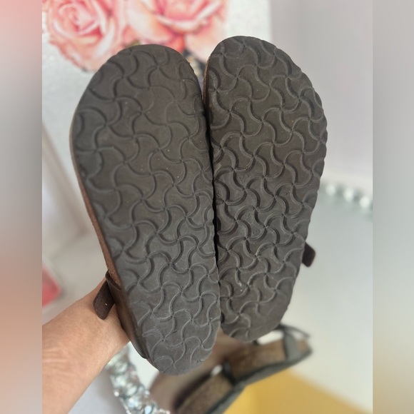 Birkenstock Metallic Brown Sandals size 6 - Picture 7 of 7